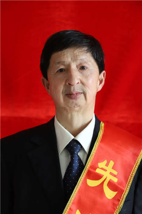 集团公司先进工作者 贾万强.JPG