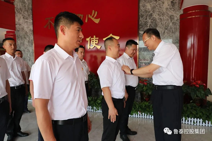 微信图片_20220726223416_副本.jpg