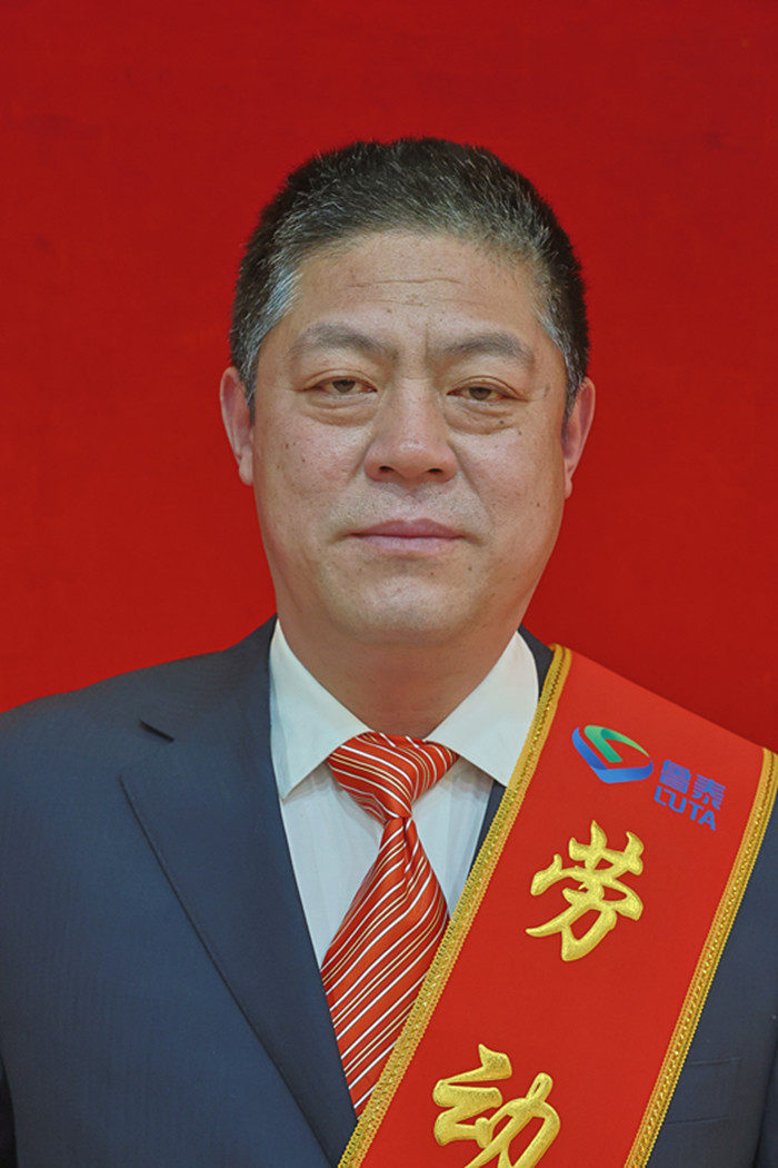集团劳动模范 刘国良_副本.jpg