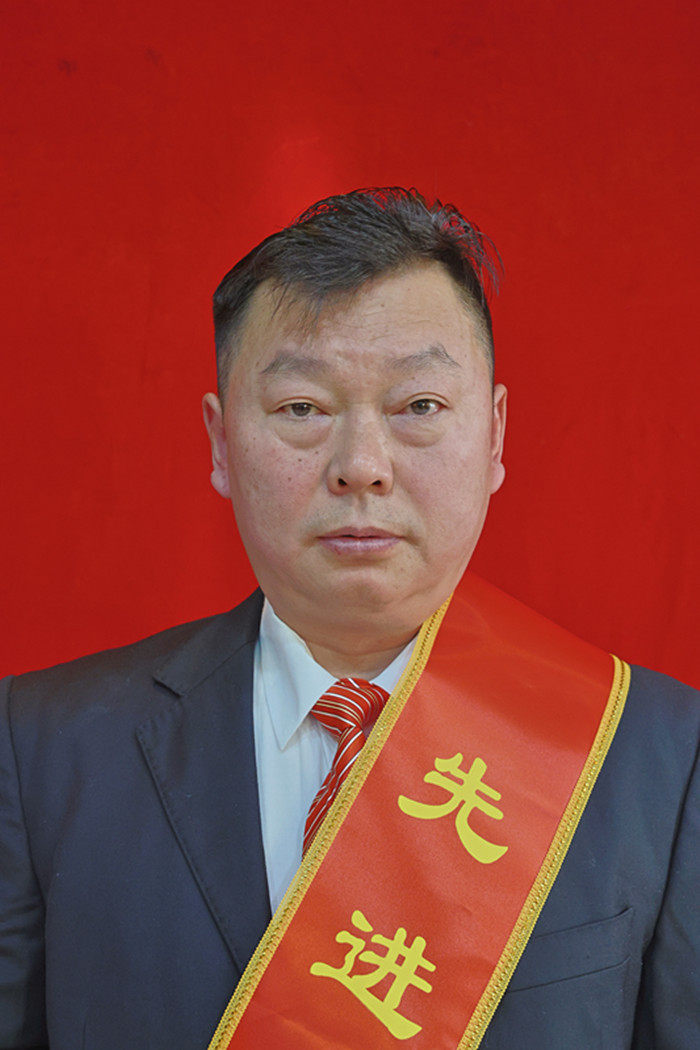 集团先进工作者 相义_副本.jpg