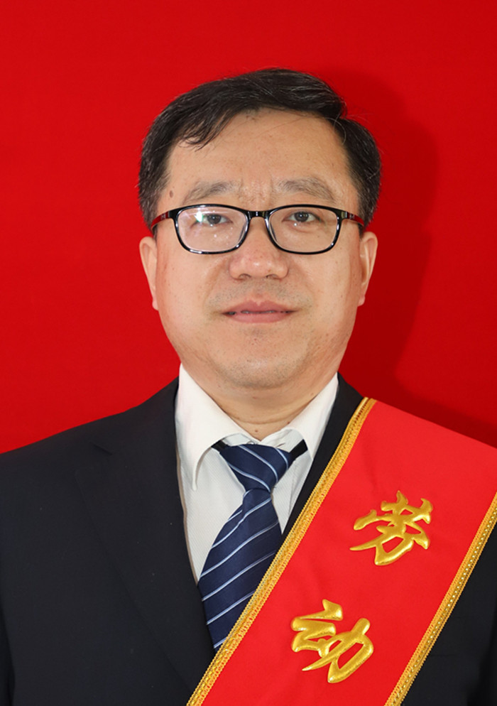 矿劳动模范 刘迎新_副本.jpg