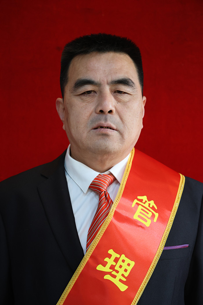 管理标兵 陈召宏_副本.jpg