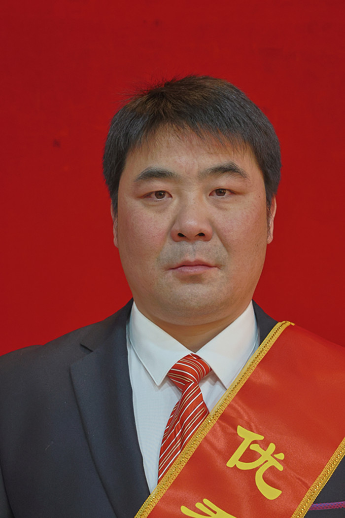优秀党支部书记 孟露_副本.jpg