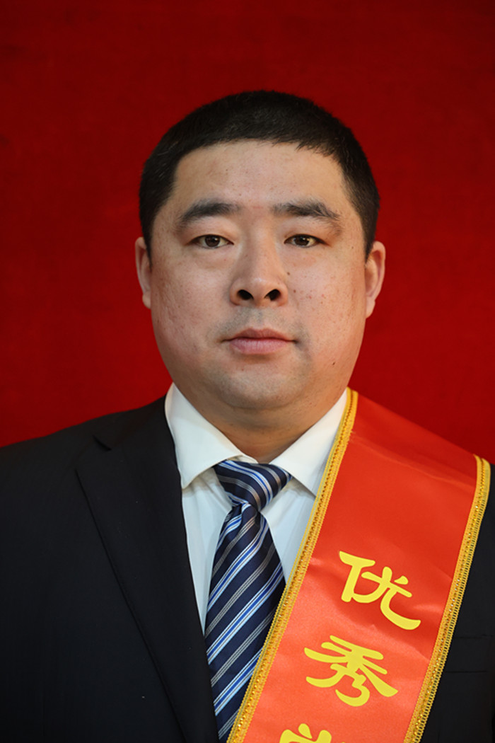 优秀党务工作者 丁涛_副本.jpg