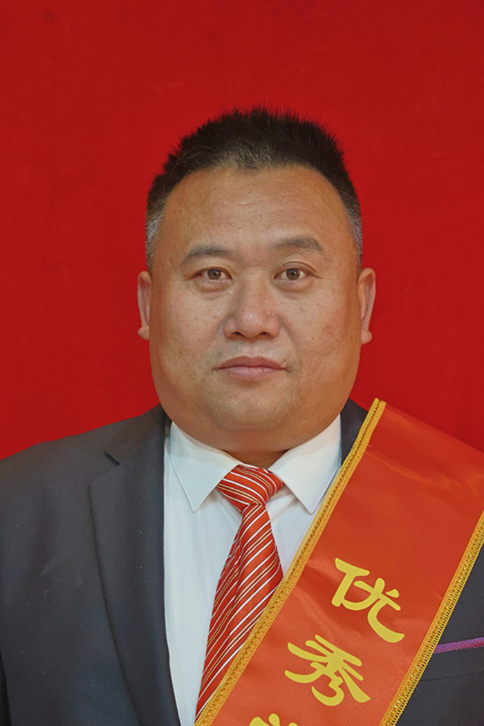 优秀党务工作者张培志_副本.jpg