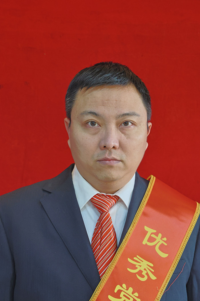 优秀党务工作者 韩宗利_副本.jpg
