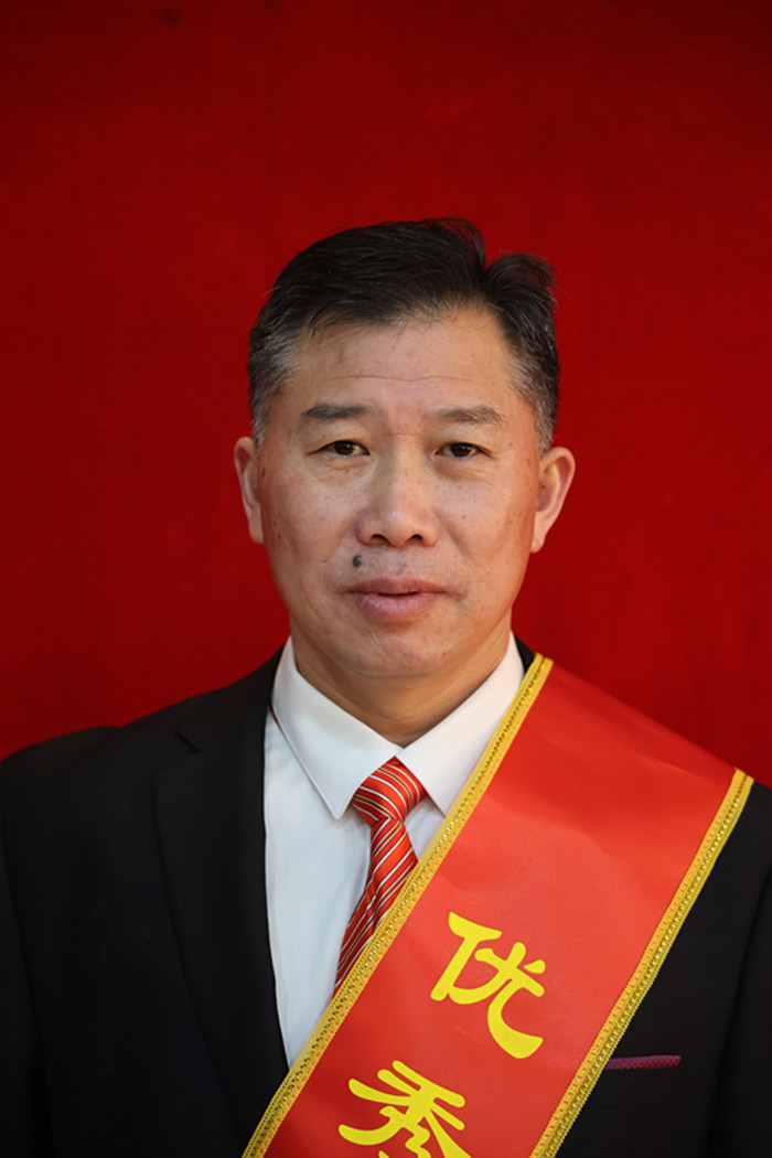 优秀共产党员 刘继伦_副本.jpg