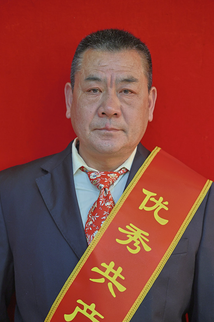 优秀共产党员 陈祥启_副本.jpg