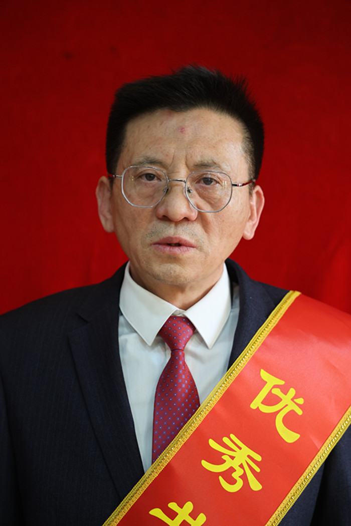优秀共产党员 邵长来_副本.jpg