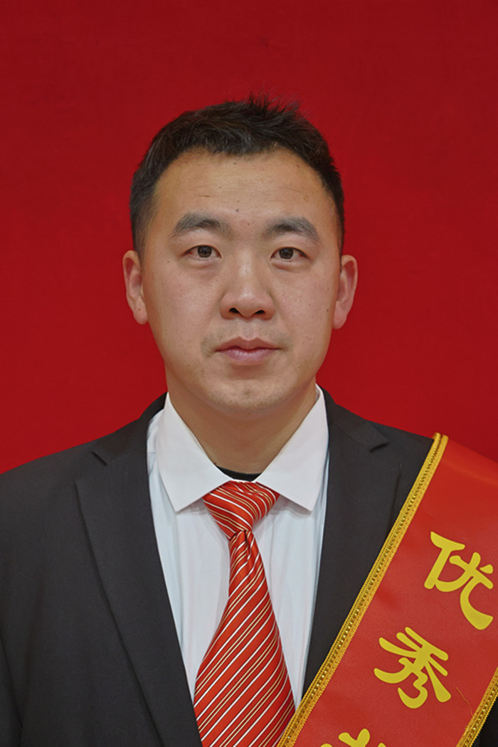 优秀共产党员 秦显宾_副本.jpg